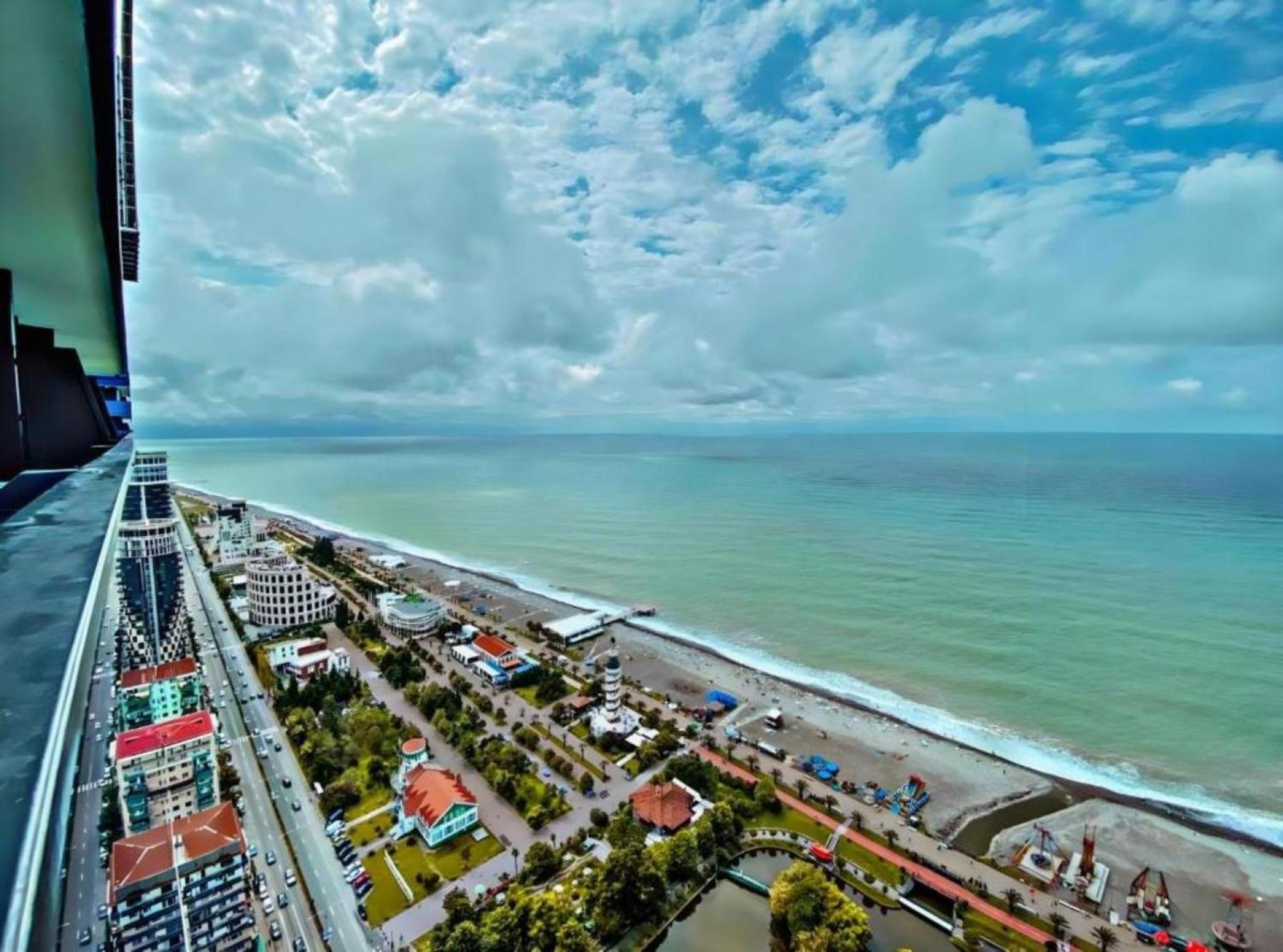 Orbi City Sea View Aparthotel Batumi Eksteriør bilde