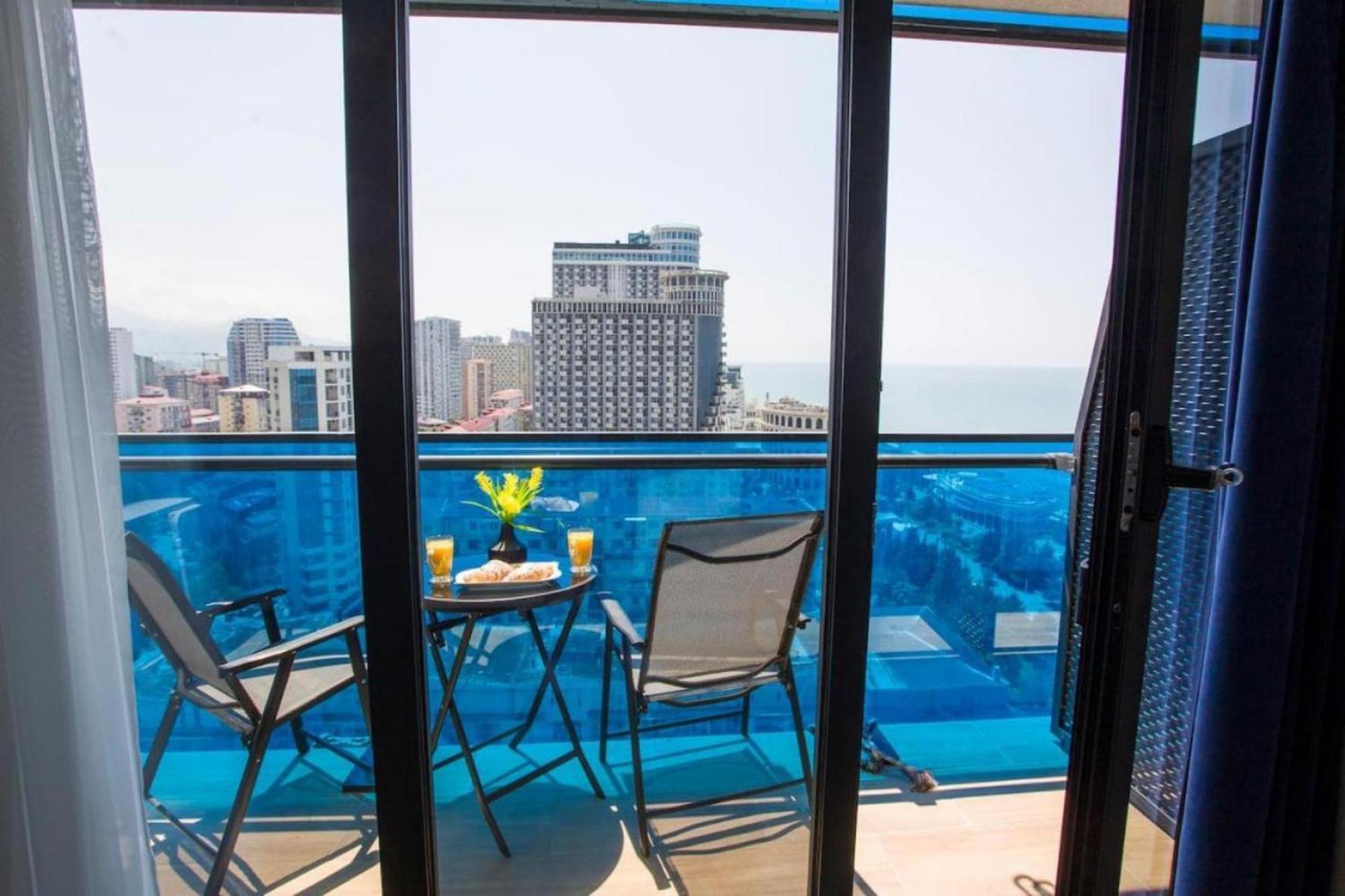 Orbi City Sea View Aparthotel Batumi Eksteriør bilde