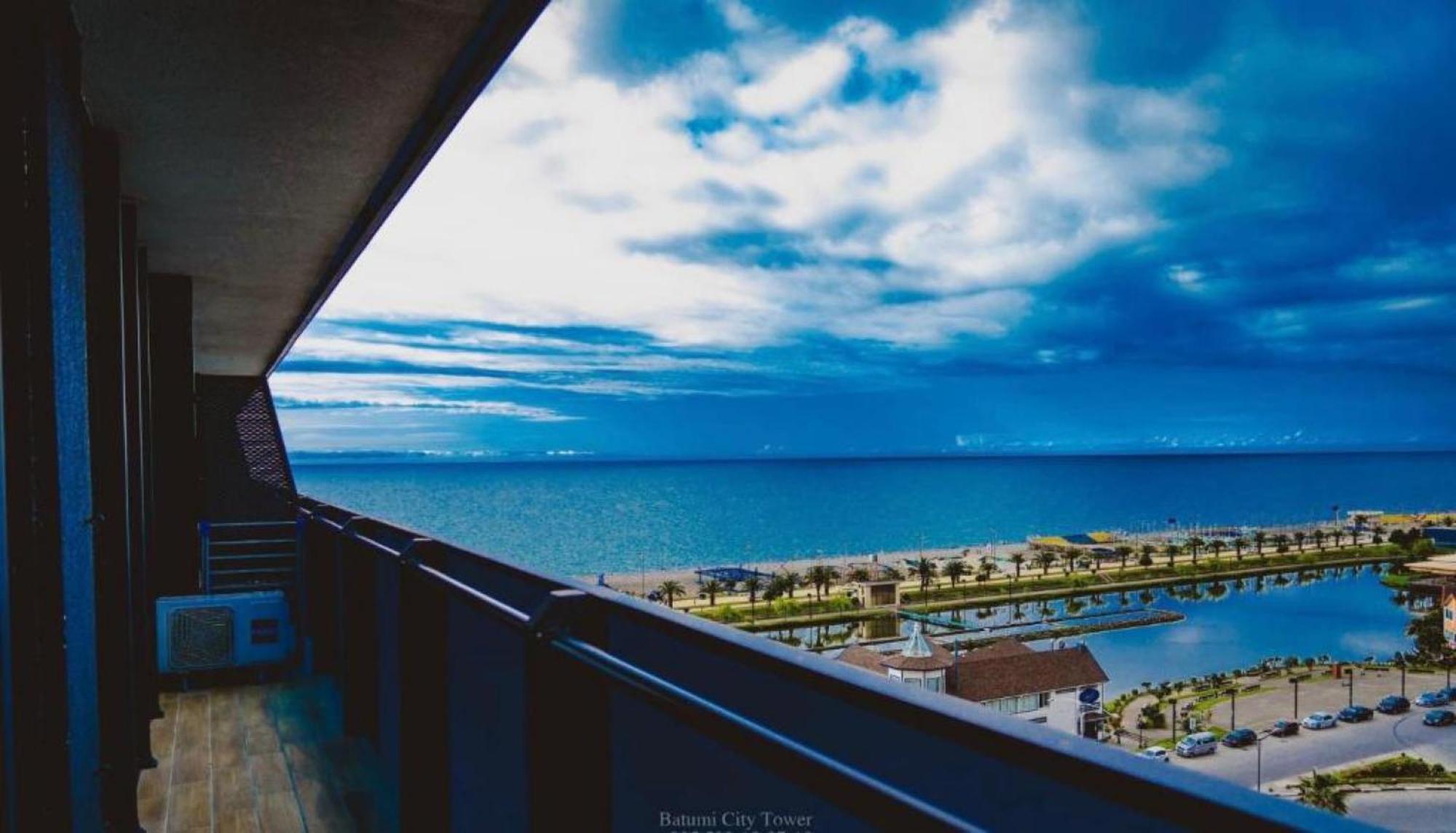 Orbi City Sea View Aparthotel Batumi Eksteriør bilde