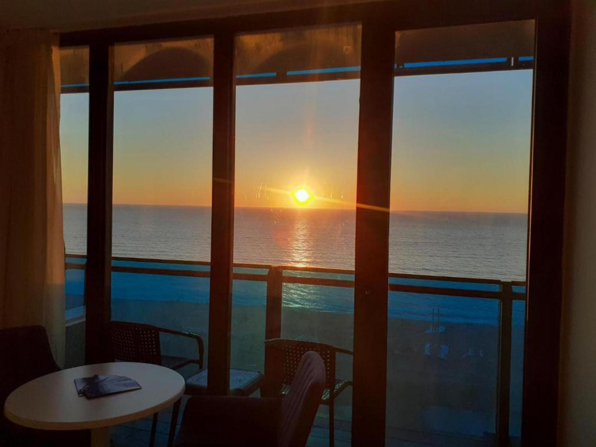 Orbi City Sea View Aparthotel Batumi Eksteriør bilde